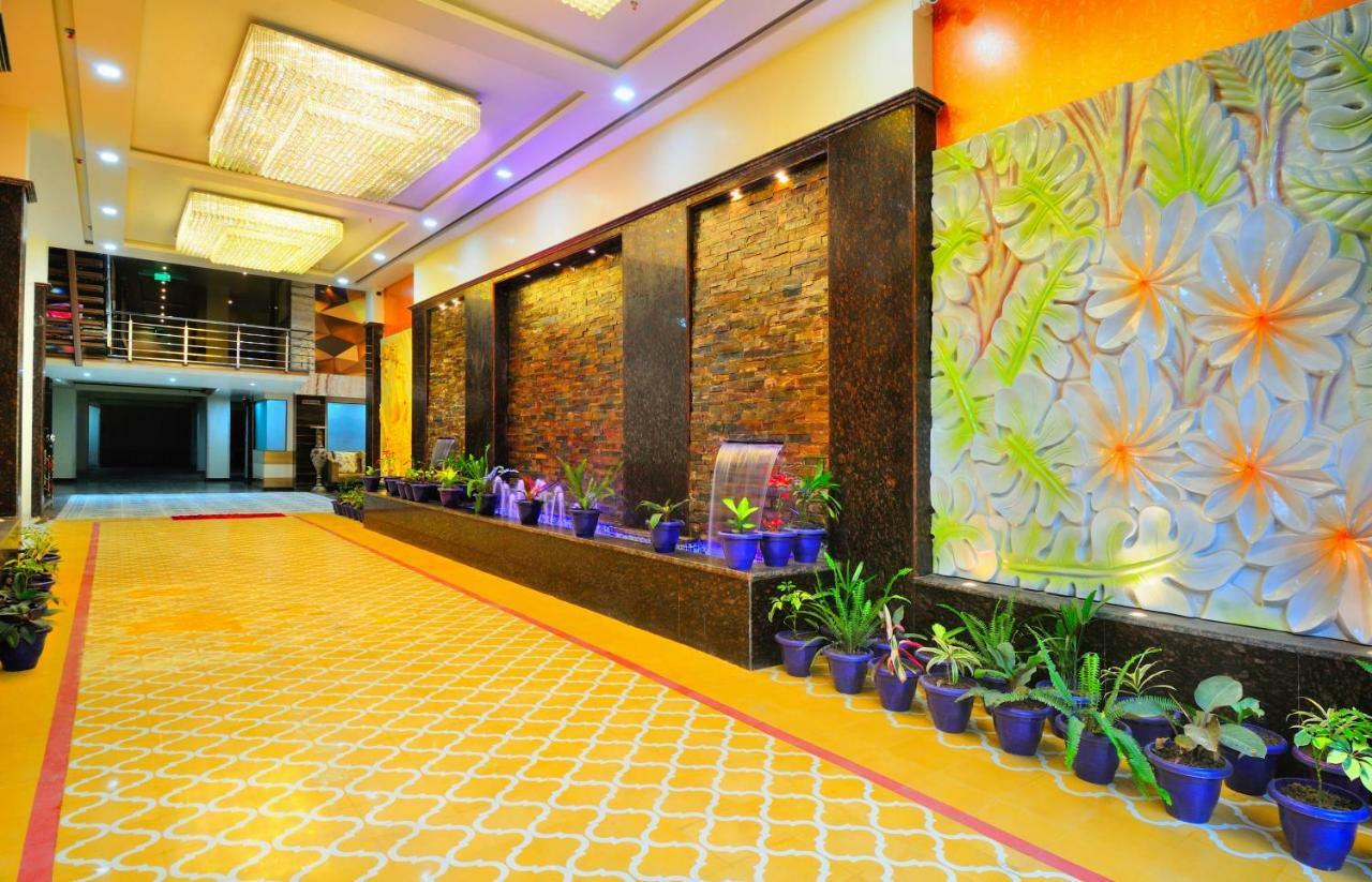 The Grand Uddhav Hotel New Delhi Ngoại thất bức ảnh
