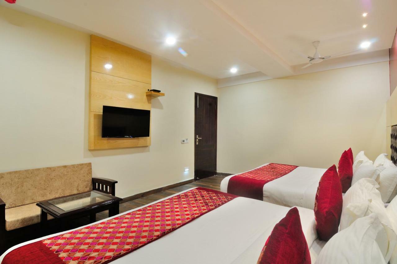 The Grand Uddhav Hotel New Delhi Ngoại thất bức ảnh