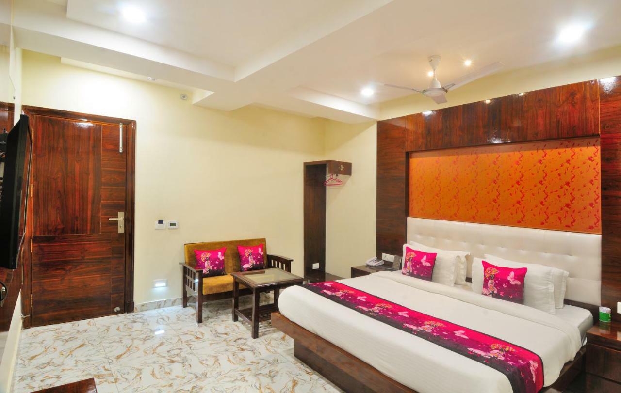 The Grand Uddhav Hotel New Delhi Ngoại thất bức ảnh