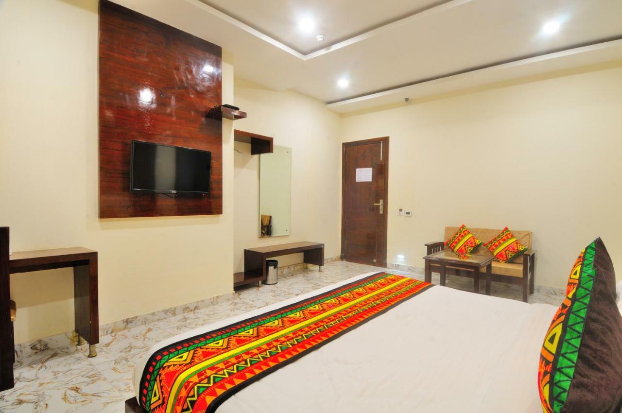 The Grand Uddhav Hotel New Delhi Ngoại thất bức ảnh